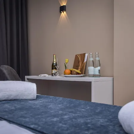 Vh Eurostar Congress & 4* تيرانا